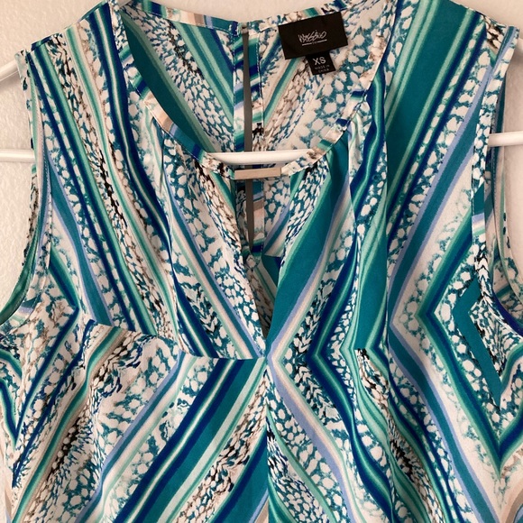 Mossimo Tank Top Womens Size XS Blue Green V-Neck Sleeveless Shirt - Picture 3 of 6